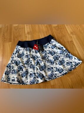 Puma NWT PWRShape Floral skirt / skort navy blue and white size XL